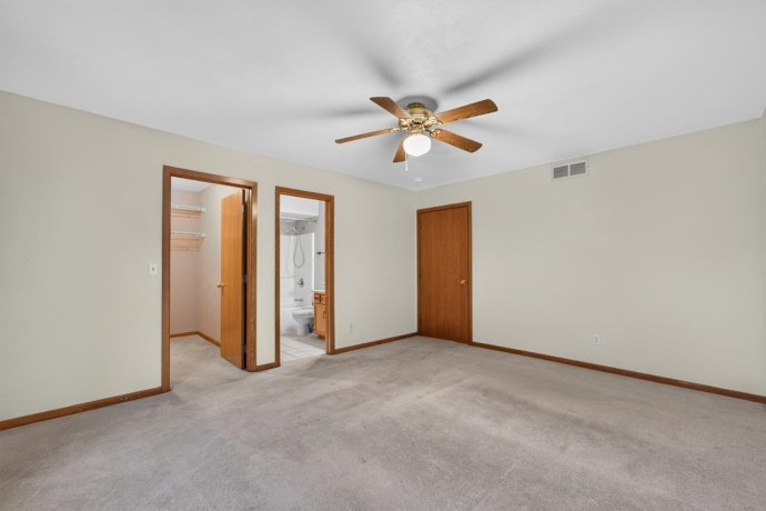 8448 Centaur, MACHESNEY PARK, Illinois 61115, 3 Bedrooms Bedrooms, ,2 BathroomsBathrooms,House,For Sale,Centaur,202603856
