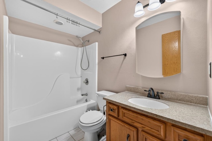 8448 Centaur, MACHESNEY PARK, Illinois 61115, 3 Bedrooms Bedrooms, ,2 BathroomsBathrooms,House,For Sale,Centaur,202603856
