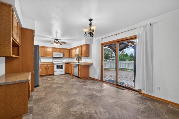 8448 Centaur, MACHESNEY PARK, Illinois 61115, 3 Bedrooms Bedrooms, ,2 BathroomsBathrooms,House,For Sale,Centaur,202603856
