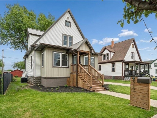510 Main, CUBA CITY, Wisconsin 53807, 3 Bedrooms Bedrooms, ,2 BathroomsBathrooms,House,For Sale,Main,202603857