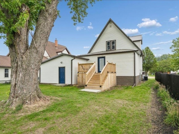 510 Main, CUBA CITY, Wisconsin 53807, 3 Bedrooms Bedrooms, ,2 BathroomsBathrooms,House,For Sale,Main,202603857