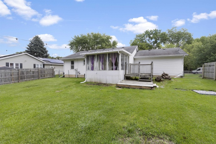1141 Arnold, ROCKFORD, Illinois 61108, 3 Bedrooms Bedrooms, ,2 BathroomsBathrooms,House,For Sale,Arnold,202603858