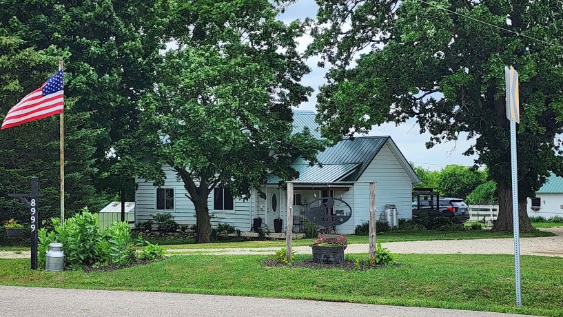 8999 Centerville, CAPRON, Illinois 61012, 3 Bedrooms Bedrooms, ,2 BathroomsBathrooms,House,For Sale,Centerville,202603715