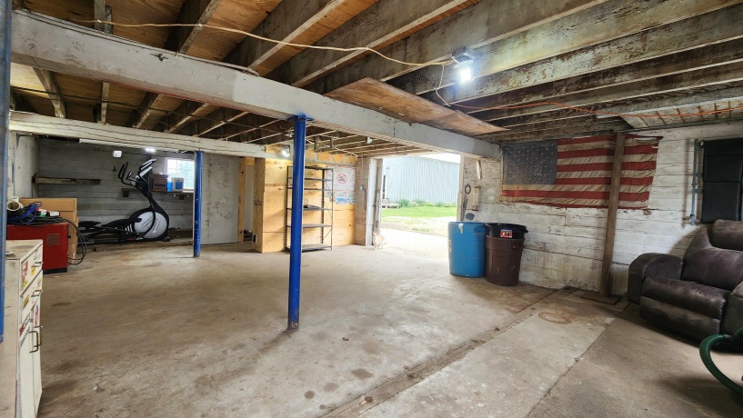 8999 Centerville, CAPRON, Illinois 61012, 3 Bedrooms Bedrooms, ,2 BathroomsBathrooms,House,For Sale,Centerville,202603715