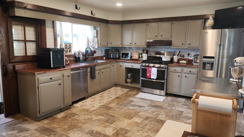 8999 Centerville, CAPRON, Illinois 61012, 3 Bedrooms Bedrooms, ,2 BathroomsBathrooms,House,For Sale,Centerville,202603715