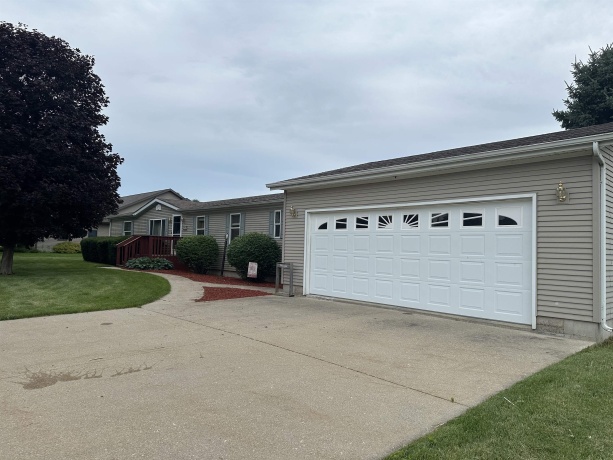 409 9th, MILLEDGEVILLE, Illinois 61051, 3 Bedrooms Bedrooms, ,2 BathroomsBathrooms,House,For Sale,9th,202603863
