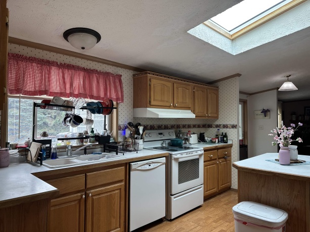 409 9th, MILLEDGEVILLE, Illinois 61051, 3 Bedrooms Bedrooms, ,2 BathroomsBathrooms,House,For Sale,9th,202603863