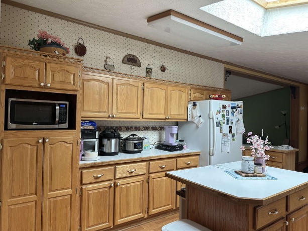 409 9th, MILLEDGEVILLE, Illinois 61051, 3 Bedrooms Bedrooms, ,2 BathroomsBathrooms,House,For Sale,9th,202603863