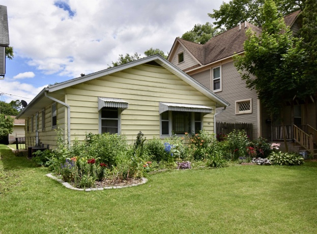 412 1st, ROCKFORD, Illinois 61104, ,2 Units,For Sale,1st,202603627