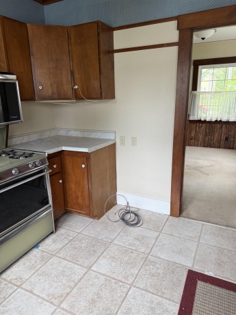 1526 Lincoln, FREEPORT, Illinois 61032, 3 Bedrooms Bedrooms, ,1 BathroomBathrooms,House,For Sale,Lincoln,202603865