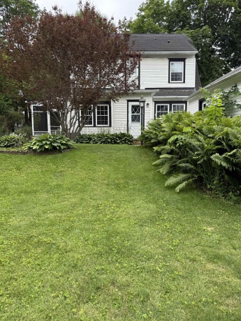 1526 Lincoln, FREEPORT, Illinois 61032, 3 Bedrooms Bedrooms, ,1 BathroomBathrooms,House,For Sale,Lincoln,202603865