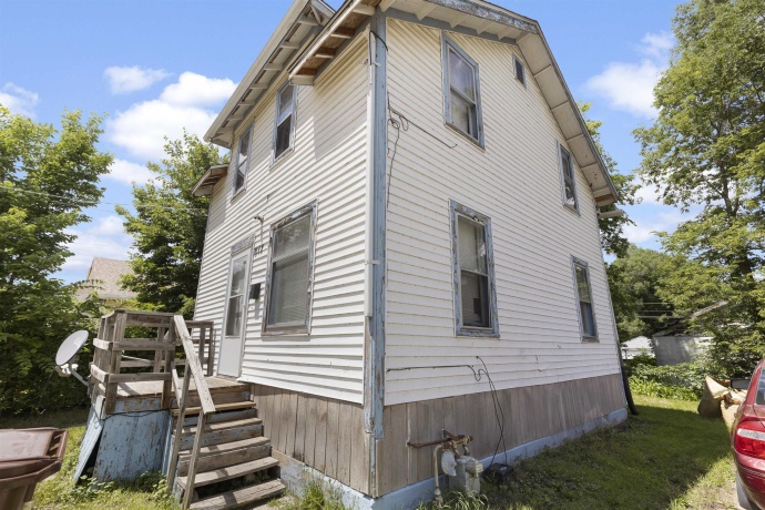 817 Lapp, ROCKFORD, Illinois 61101, 3 Bedrooms Bedrooms, ,1 BathroomBathrooms,House,For Sale,Lapp,202603867