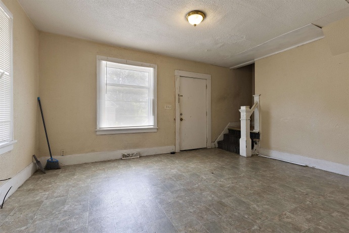 817 Lapp, ROCKFORD, Illinois 61101, 3 Bedrooms Bedrooms, ,1 BathroomBathrooms,House,For Sale,Lapp,202603867