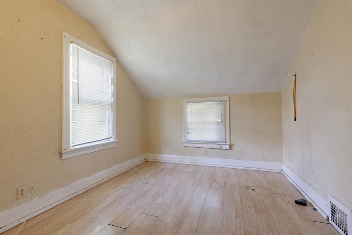 817 Lapp, ROCKFORD, Illinois 61101, 3 Bedrooms Bedrooms, ,1 BathroomBathrooms,House,For Sale,Lapp,202603867