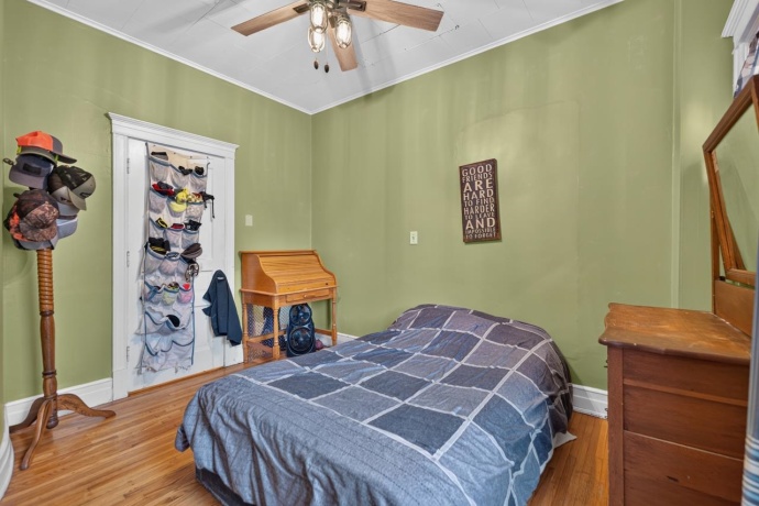 404 Main, BELVIDERE, Illinois 61008, 4 Bedrooms Bedrooms, ,2 BathroomsBathrooms,House,For Sale,Main,202603869