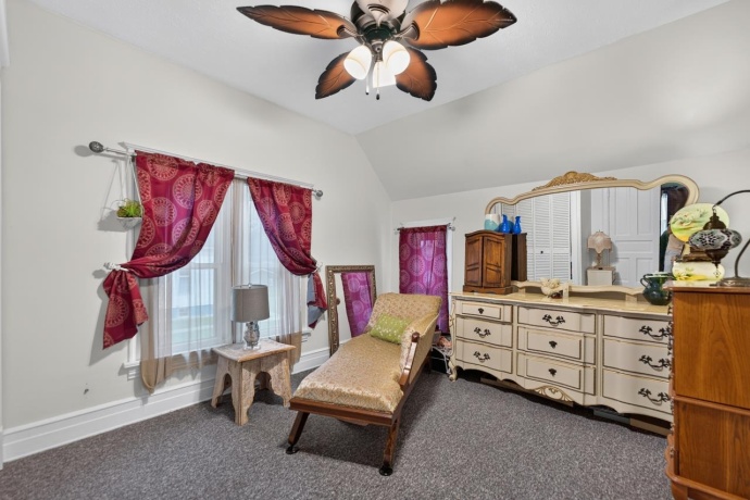 404 Main, BELVIDERE, Illinois 61008, 4 Bedrooms Bedrooms, ,2 BathroomsBathrooms,House,For Sale,Main,202603869