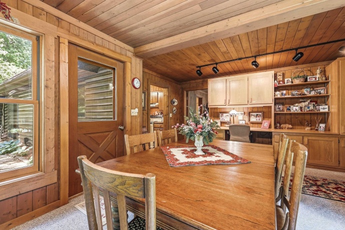19 Valley, GALENA, Illinois 61036, 2 Bedrooms Bedrooms, ,2 BathroomsBathrooms,House,For Sale,Valley,202603870