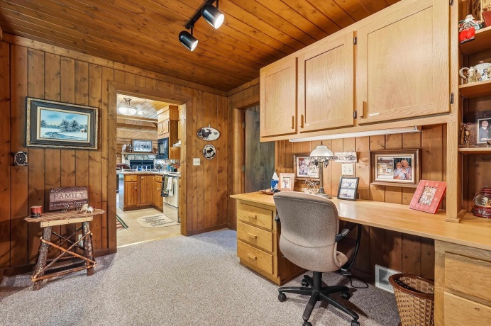 19 Valley, GALENA, Illinois 61036, 2 Bedrooms Bedrooms, ,2 BathroomsBathrooms,House,For Sale,Valley,202603870