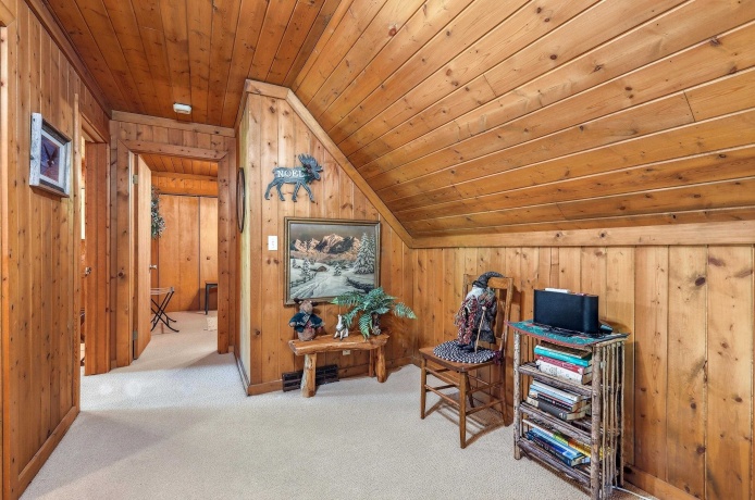 19 Valley, GALENA, Illinois 61036, 2 Bedrooms Bedrooms, ,2 BathroomsBathrooms,House,For Sale,Valley,202603870