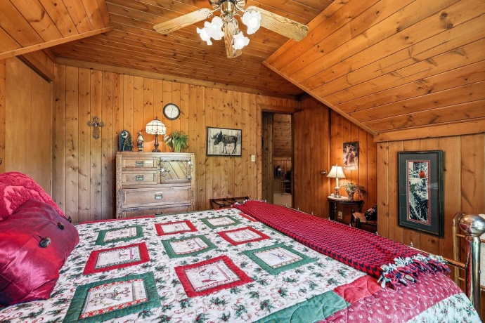 19 Valley, GALENA, Illinois 61036, 2 Bedrooms Bedrooms, ,2 BathroomsBathrooms,House,For Sale,Valley,202603870