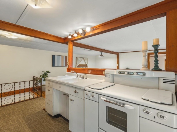 224 5th, PECATONICA, Illinois 61063, 3 Bedrooms Bedrooms, ,2 BathroomsBathrooms,House,For Sale,5th,202603871