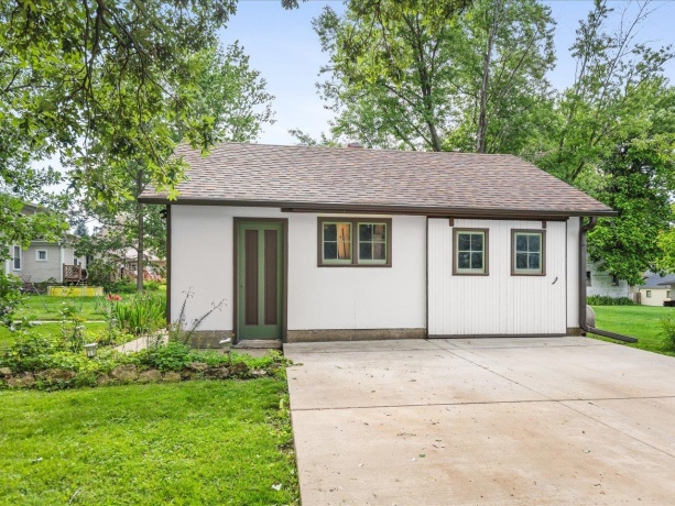224 5th, PECATONICA, Illinois 61063, 3 Bedrooms Bedrooms, ,2 BathroomsBathrooms,House,For Sale,5th,202603871