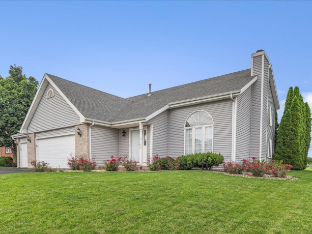 13033 Springhill, WINNEBAGO, Illinois 61088, 4 Bedrooms Bedrooms, ,2 BathroomsBathrooms,House,For Sale,Springhill,202603873