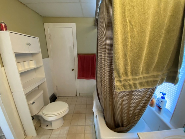 217 Railroad, LENA, Illinois 61048, 4 Bedrooms Bedrooms, ,1 BathroomBathrooms,House,For Sale,Railroad,202603875