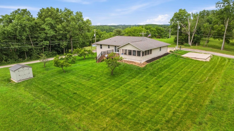 1031 Dodge, GALENA, Illinois 61036, 4 Bedrooms Bedrooms, ,3 BathroomsBathrooms,House,For Sale,Dodge,202603877