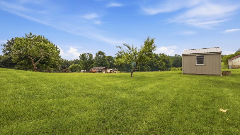 1031 Dodge, GALENA, Illinois 61036, 4 Bedrooms Bedrooms, ,3 BathroomsBathrooms,House,For Sale,Dodge,202603877