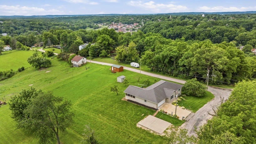 1031 Dodge, GALENA, Illinois 61036, 4 Bedrooms Bedrooms, ,3 BathroomsBathrooms,House,For Sale,Dodge,202603877