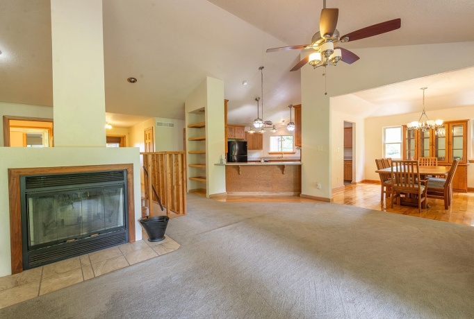 15792 York Center, THOMSON, Illinois 61285, 2 Bedrooms Bedrooms, ,2 BathroomsBathrooms,House,For Sale,York Center,202603879