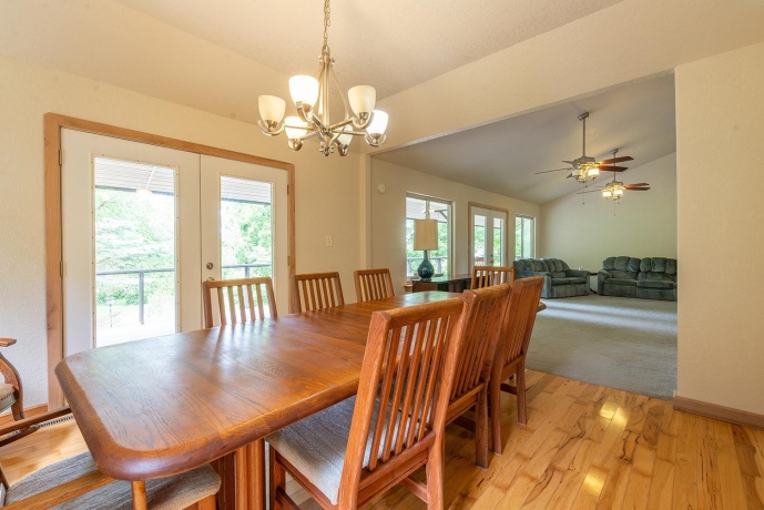 15792 York Center, THOMSON, Illinois 61285, 2 Bedrooms Bedrooms, ,2 BathroomsBathrooms,House,For Sale,York Center,202603879