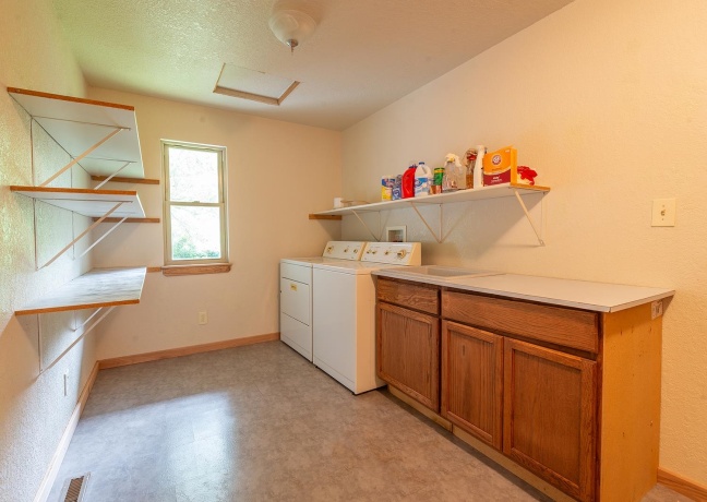 15792 York Center, THOMSON, Illinois 61285, 2 Bedrooms Bedrooms, ,2 BathroomsBathrooms,House,For Sale,York Center,202603879