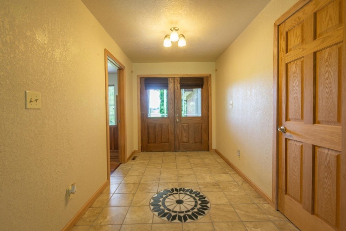15792 York Center, THOMSON, Illinois 61285, 2 Bedrooms Bedrooms, ,2 BathroomsBathrooms,House,For Sale,York Center,202603879