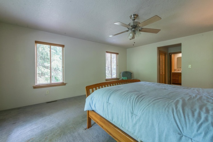 15792 York Center, THOMSON, Illinois 61285, 2 Bedrooms Bedrooms, ,2 BathroomsBathrooms,House,For Sale,York Center,202603879