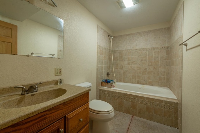 15792 York Center, THOMSON, Illinois 61285, 2 Bedrooms Bedrooms, ,2 BathroomsBathrooms,House,For Sale,York Center,202603879