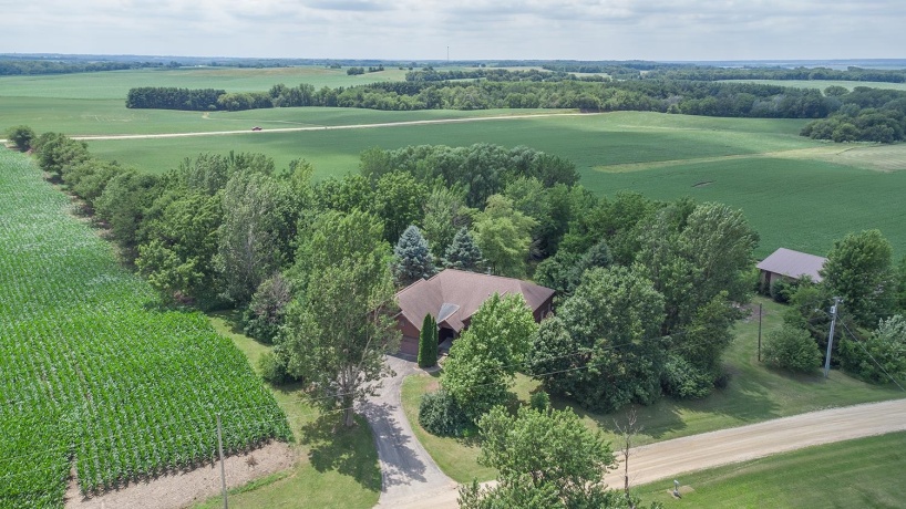 15792 York Center, THOMSON, Illinois 61285, 2 Bedrooms Bedrooms, ,2 BathroomsBathrooms,House,For Sale,York Center,202603879