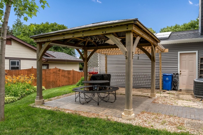 5931 Weymouth, ROCKFORD, Illinois 61114, 4 Bedrooms Bedrooms, ,2 BathroomsBathrooms,House,For Sale,Weymouth,202603880