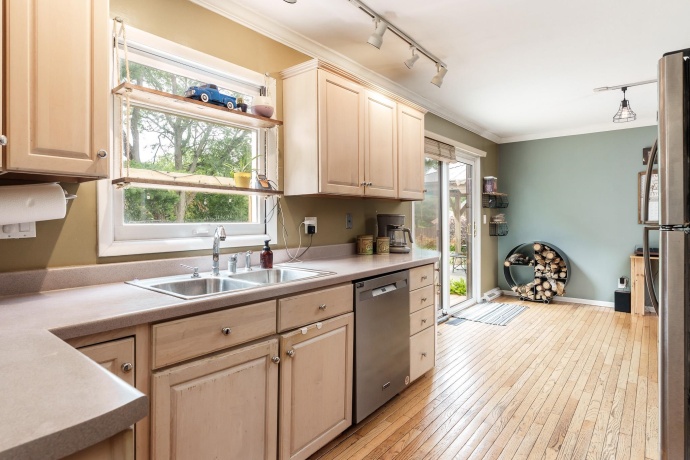 5931 Weymouth, ROCKFORD, Illinois 61114, 4 Bedrooms Bedrooms, ,2 BathroomsBathrooms,House,For Sale,Weymouth,202603880