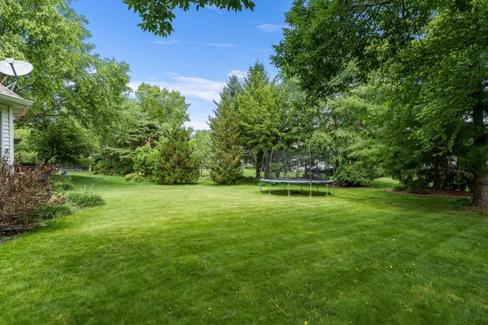 1647 Oakforest, ROCKFORD, Illinois 61107, 4 Bedrooms Bedrooms, ,3 BathroomsBathrooms,House,For Sale,Oakforest,202603883