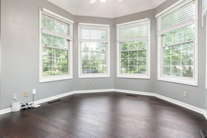 1647 Oakforest, ROCKFORD, Illinois 61107, 4 Bedrooms Bedrooms, ,3 BathroomsBathrooms,House,For Sale,Oakforest,202603883