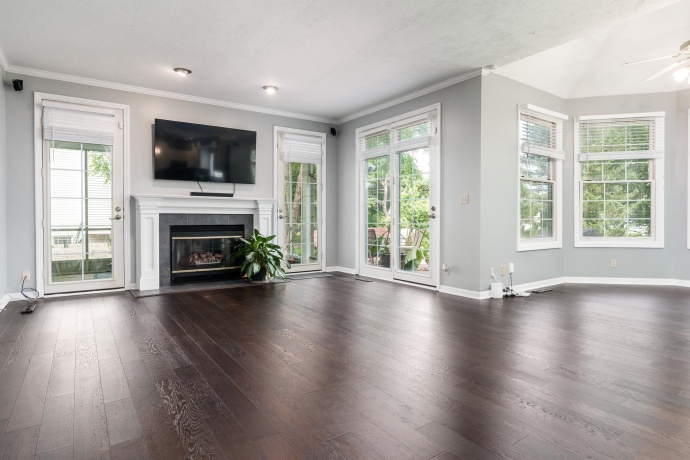 1647 Oakforest, ROCKFORD, Illinois 61107, 4 Bedrooms Bedrooms, ,3 BathroomsBathrooms,House,For Sale,Oakforest,202603883