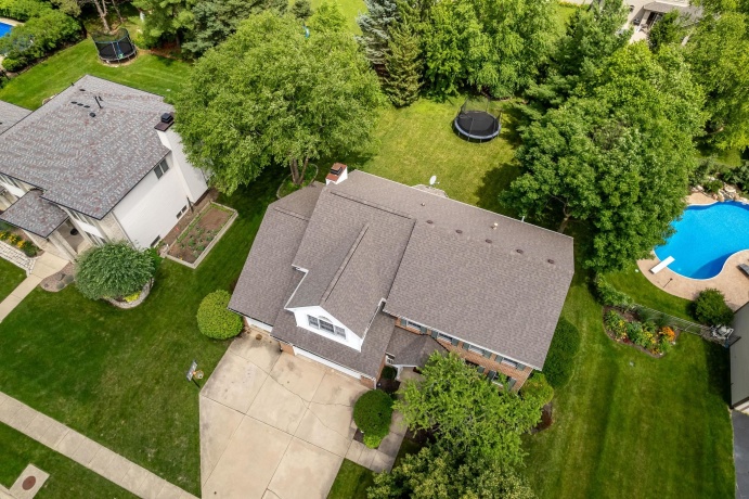 1647 Oakforest, ROCKFORD, Illinois 61107, 4 Bedrooms Bedrooms, ,3 BathroomsBathrooms,House,For Sale,Oakforest,202603883
