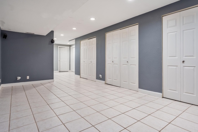 1647 Oakforest, ROCKFORD, Illinois 61107, 4 Bedrooms Bedrooms, ,3 BathroomsBathrooms,House,For Sale,Oakforest,202603883