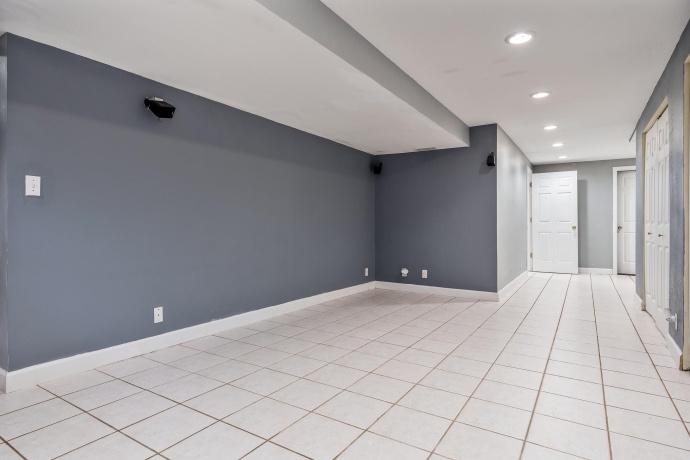 1647 Oakforest, ROCKFORD, Illinois 61107, 4 Bedrooms Bedrooms, ,3 BathroomsBathrooms,House,For Sale,Oakforest,202603883