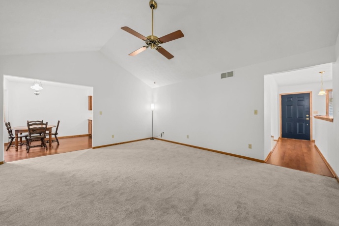667 Westport, ROCKTON, Illinois 61072, 3 Bedrooms Bedrooms, ,2 BathroomsBathrooms,House,For Sale,Westport,202603884