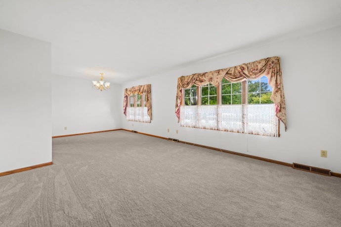 667 Westport, ROCKTON, Illinois 61072, 3 Bedrooms Bedrooms, ,2 BathroomsBathrooms,House,For Sale,Westport,202603884