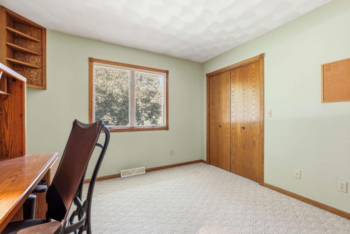 45 Roosevelt, EAST DUBUQUE, Illinois 61025, 4 Bedrooms Bedrooms, ,3 BathroomsBathrooms,House,For Sale,Roosevelt,202603886