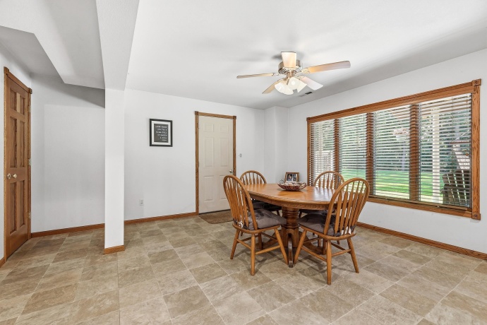 45 Roosevelt, EAST DUBUQUE, Illinois 61025, 4 Bedrooms Bedrooms, ,3 BathroomsBathrooms,House,For Sale,Roosevelt,202603886